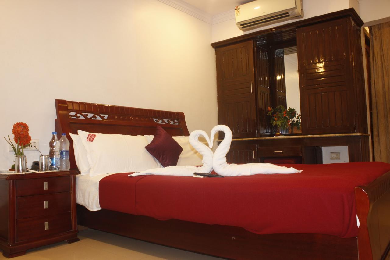 Hotel Chandra'S Visakhapatnam Esterno foto