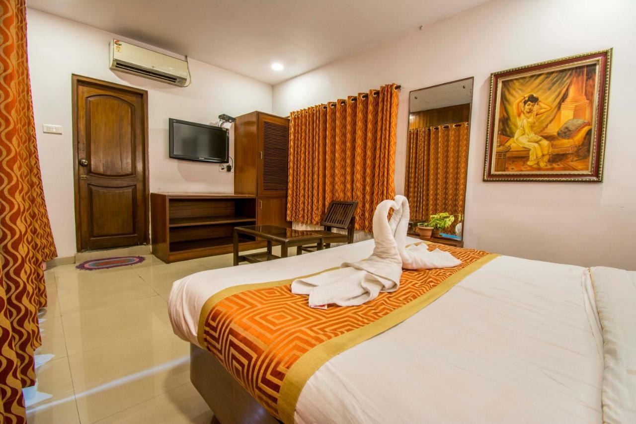 Hotel Chandra'S Visakhapatnam Esterno foto